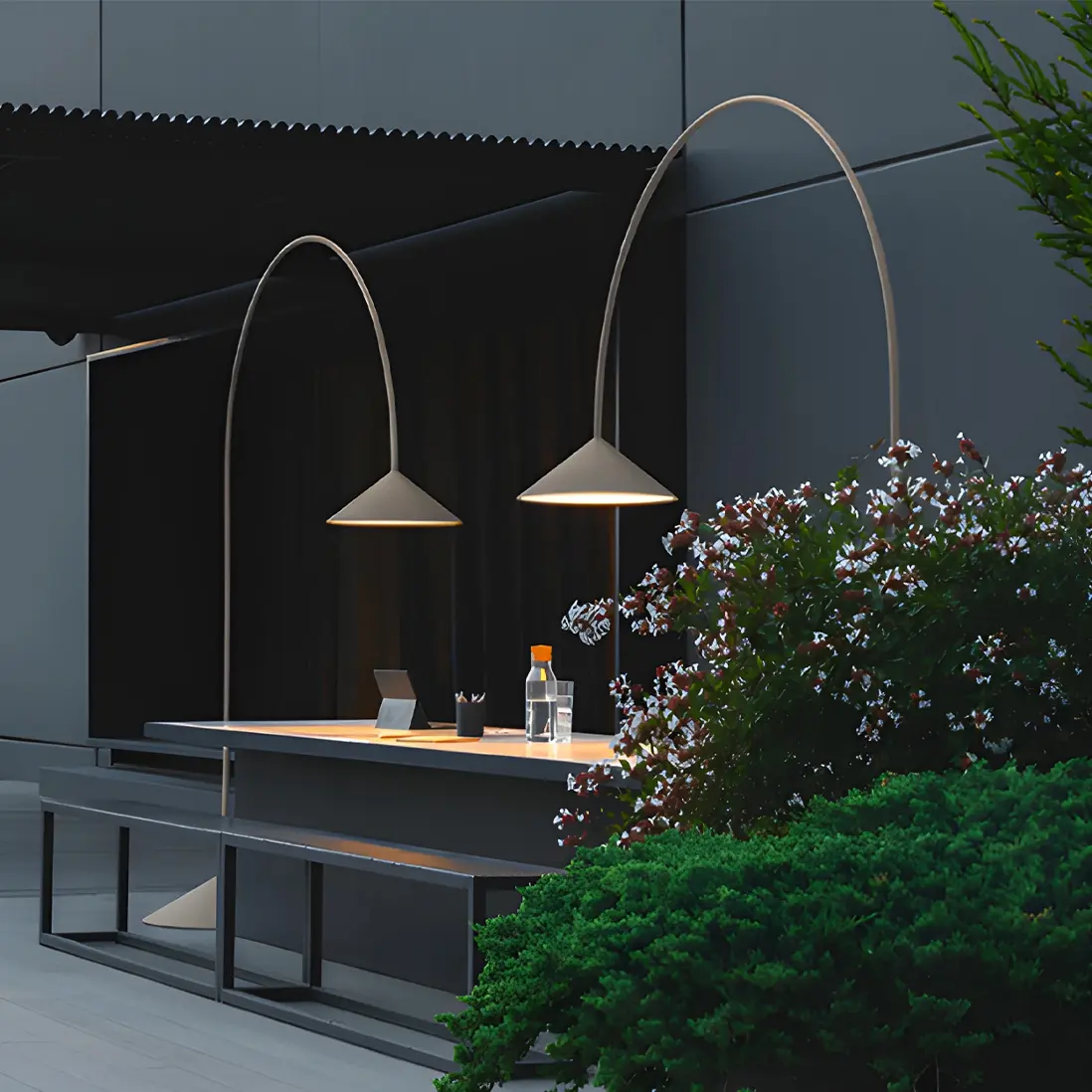 Vloerlampen Out van het merk Vibia in buitenruimte